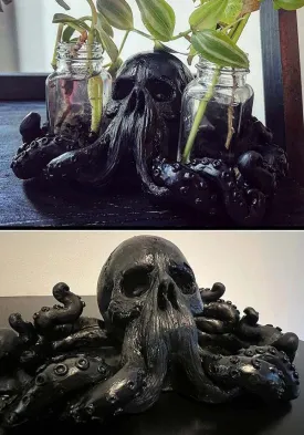 Black Octoskull | SALT & PEPPER HOLDER