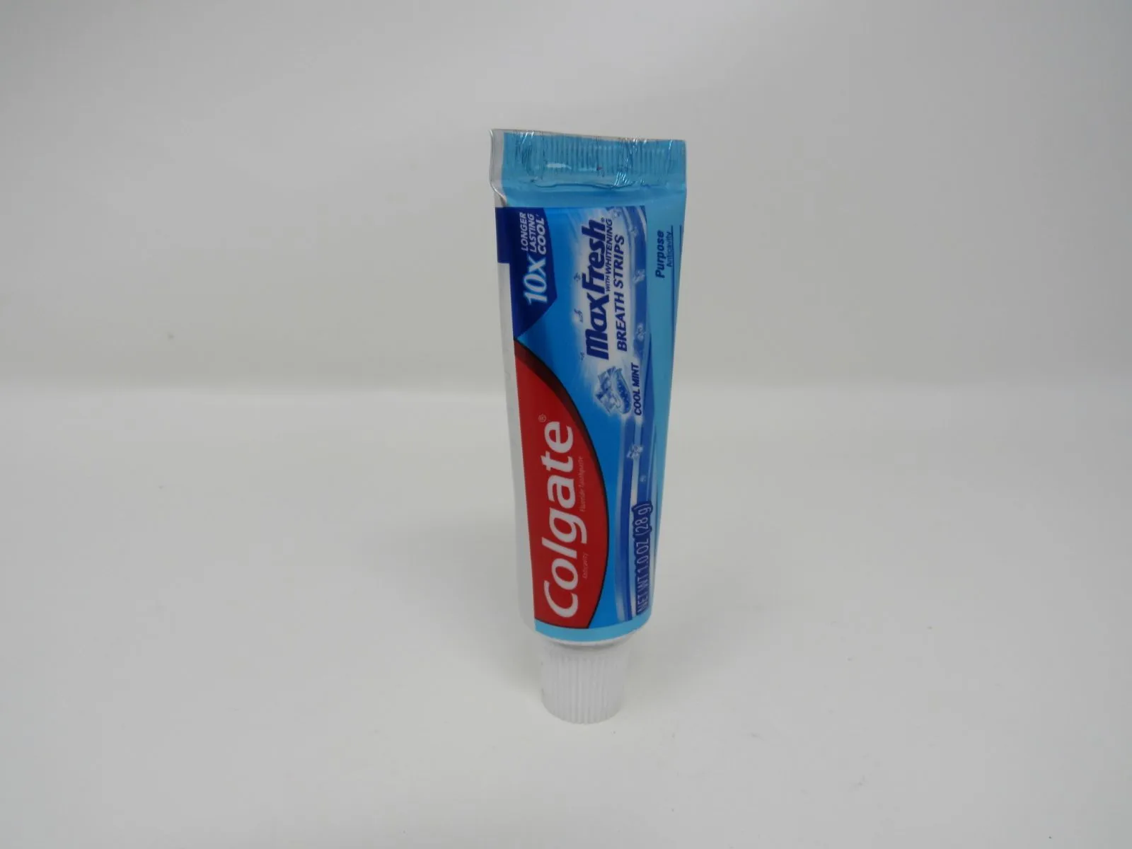 Colgate MaxFresh Anticavity Fluoride Cool Mint Toothpaste 1.0-oz 28-g -- New