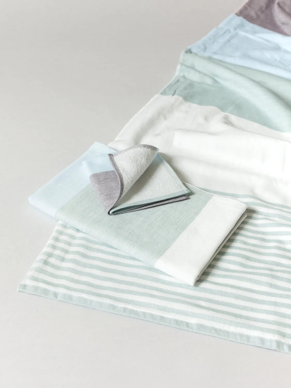 Tri-Color Chambray Towel